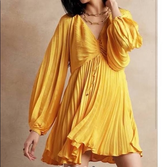 Banana Republic Dresses & Skirts - Banana Republic Silk Dress